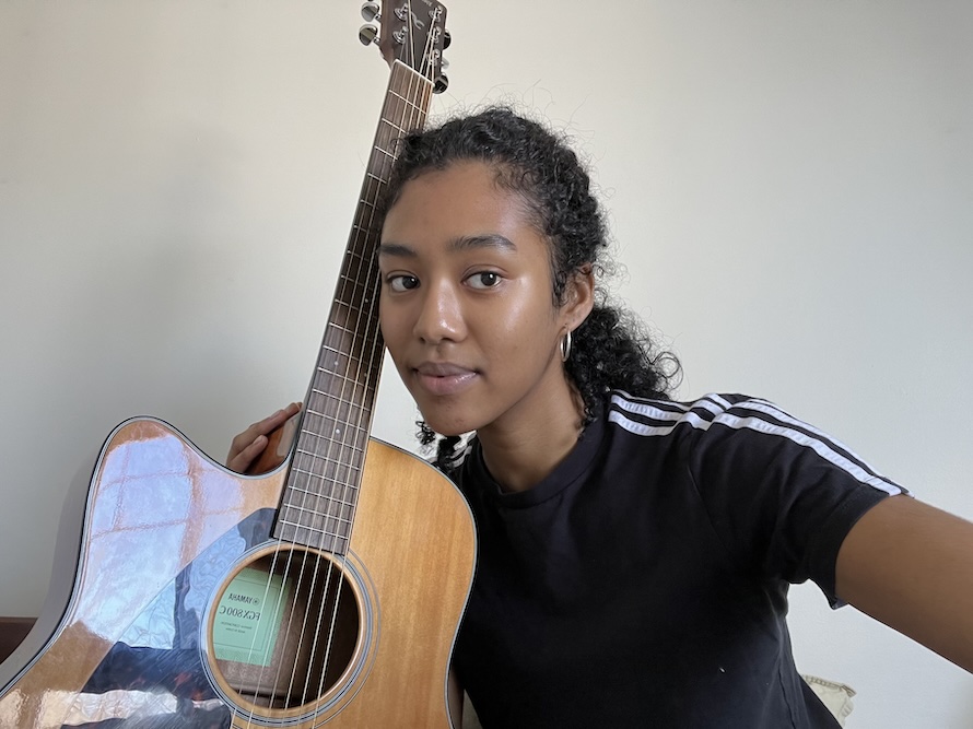 Kaleah-guitar.jpg